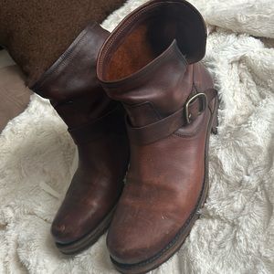 Brown size 11 Frye Boots
